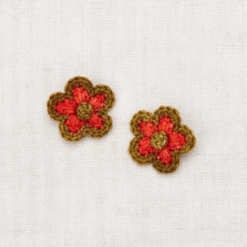 - Cat stress soothing sprayMisha and Puff Medium Flower Clip Set - Red Flame/Antique Brass