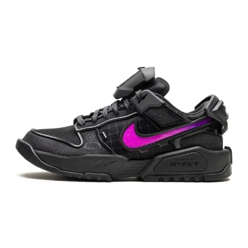 - Cat nail clippers with LED lightsNike Dunk Genesis Low RTFKT Void (Edition of 11394)